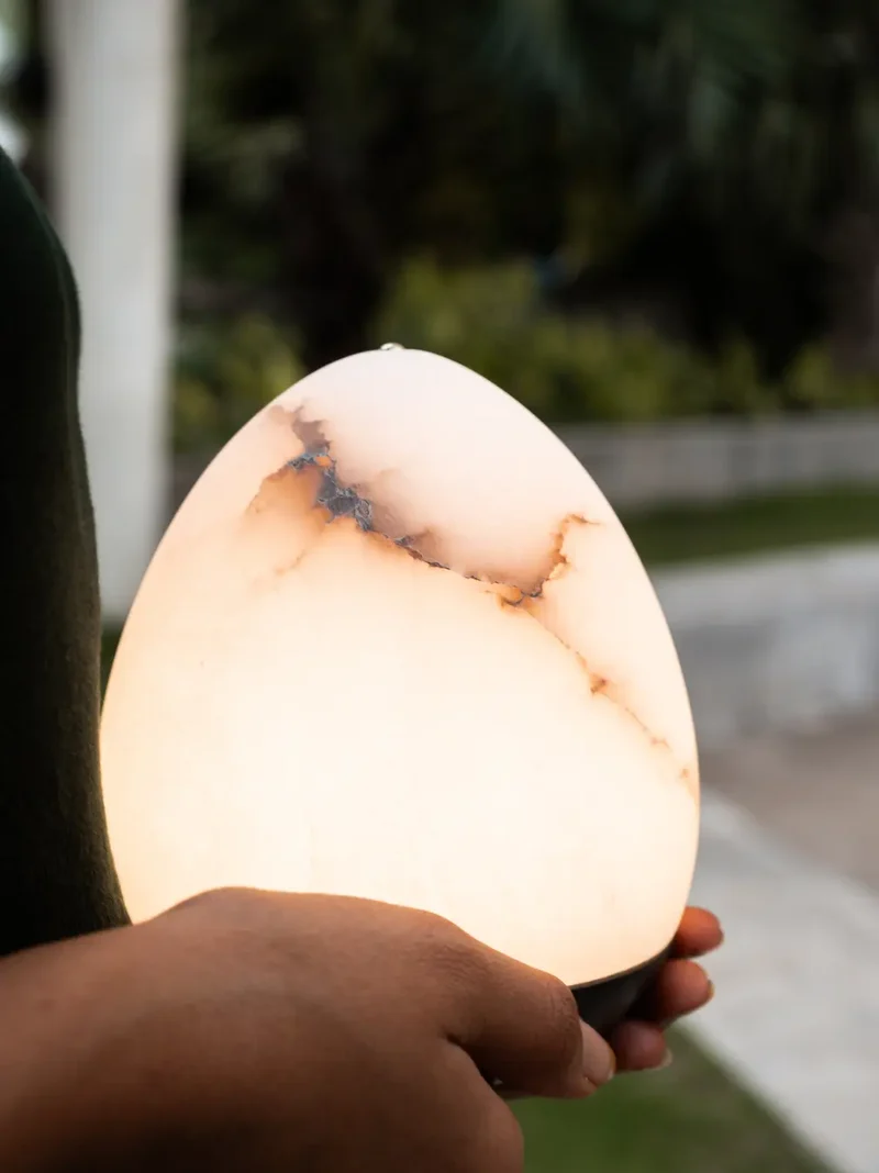 Bud Marble Portable Table Lamp
