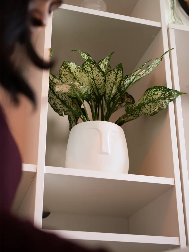 Face Concrete Planter - White