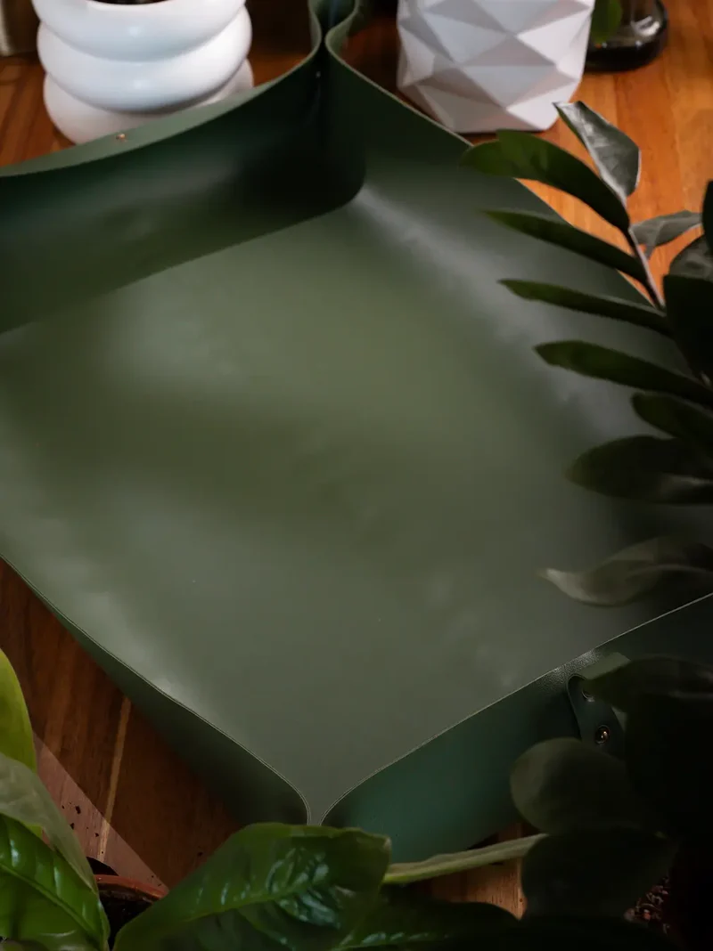 Solum Olive Potting Mat