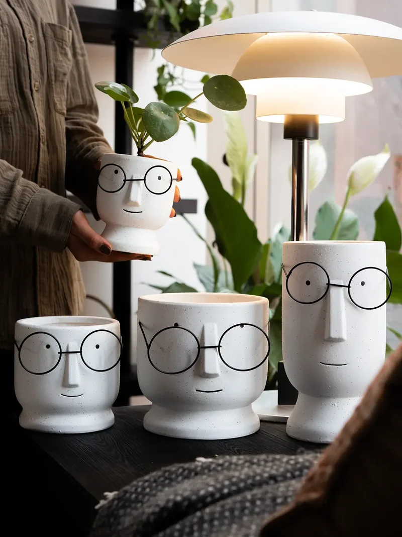 Jojo White Ceramic Planter