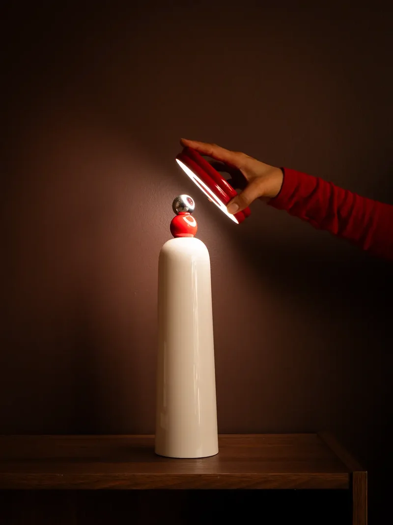 3-in-1 Frisbee Retractable Lamp