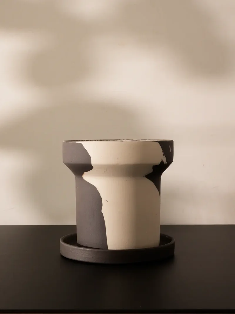 Dune Ceramic Planter - White and Black