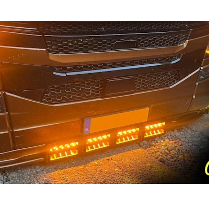 Lampada spot rettangolare Classic 220 con doppia luce di posizione
