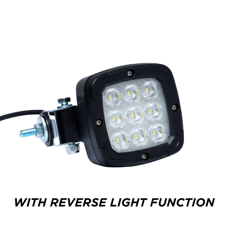 Faro da lavoro e luce di retromarcia a LED Fristom a doppia funzione.