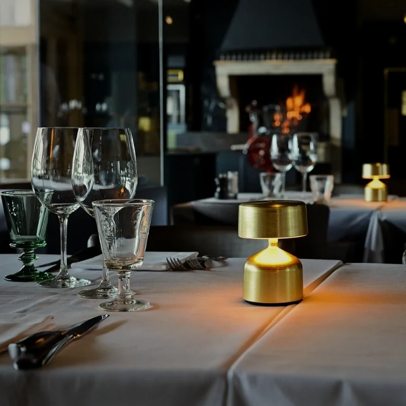 Auralis™ Table Lamp