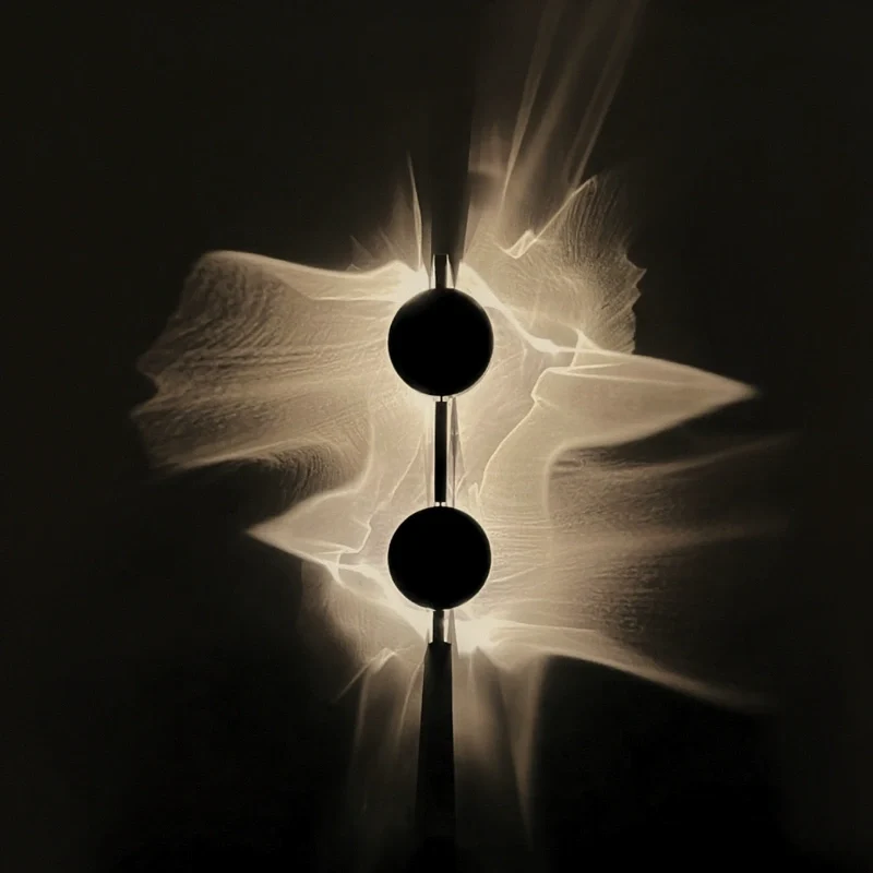 Velwave™ Wall Sconce