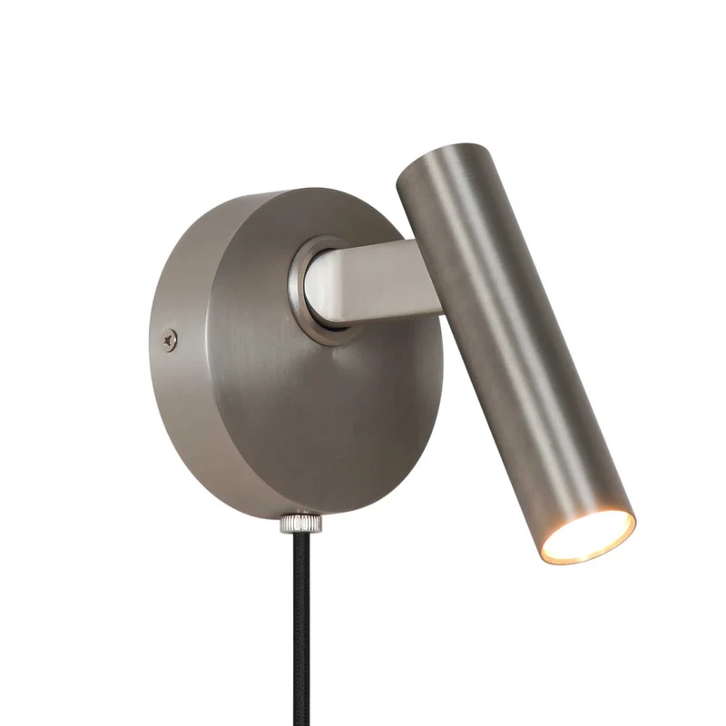 Makoto - Applique murale liseuse orientable en acier, style moderne