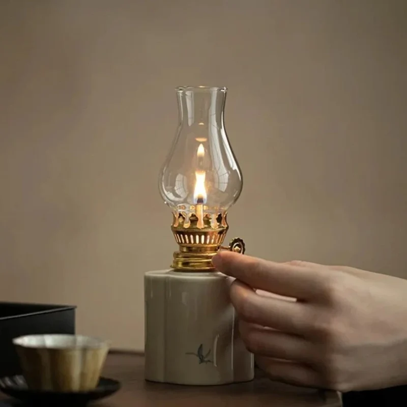 Emberbrush™ Oil Lantern