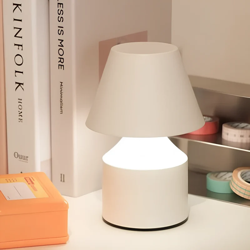 Oblo™ Table Lamp