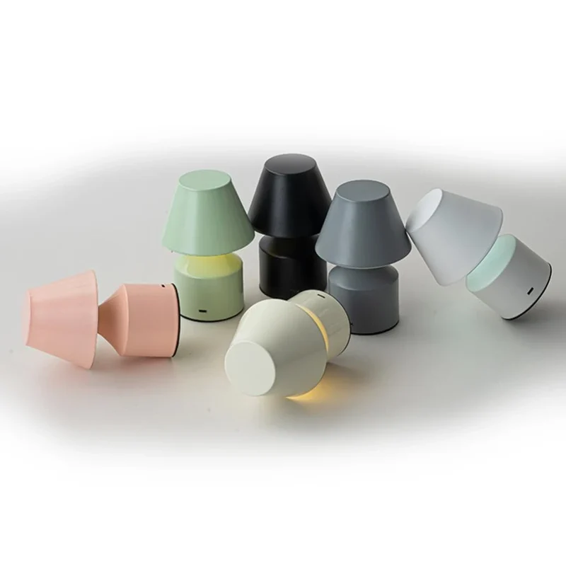Oblo™ Table Lamp