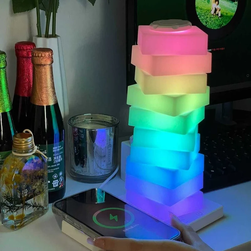 Twistable Pillar of Light