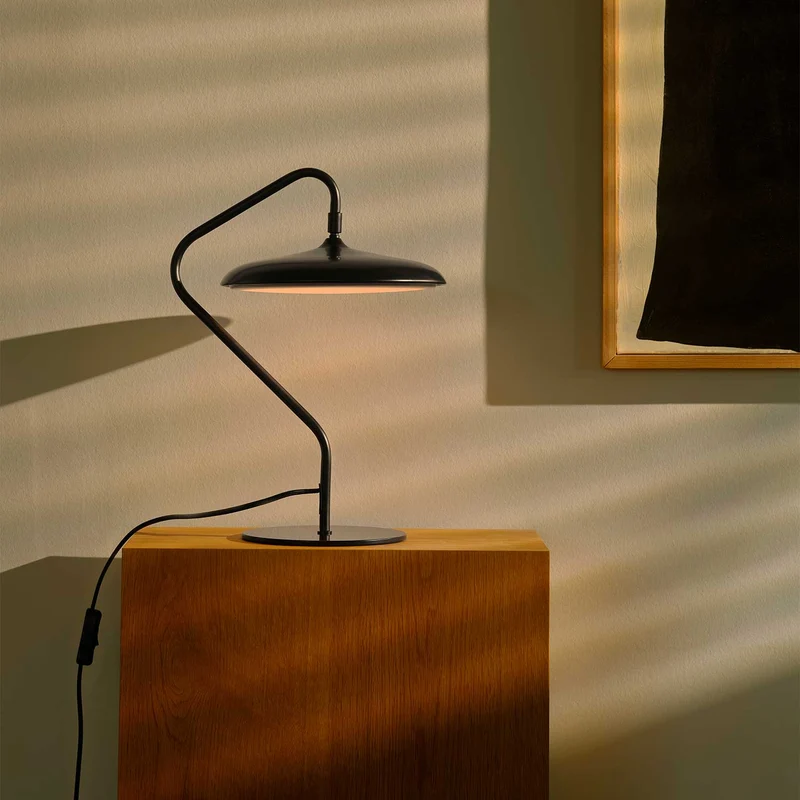 Artist - Lampe à poser à disque LED en acier, style vintage