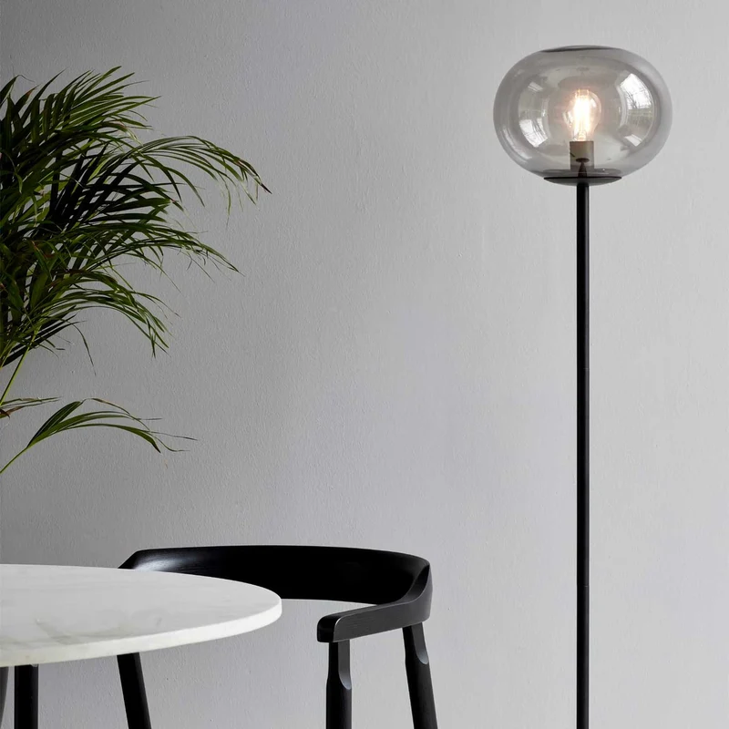 Alton - Lampadaire à globe opalin en acier et verre, style Art déco