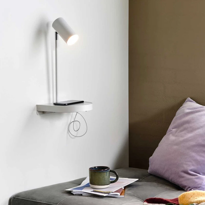 Cody - Applique murale de chevet fonctionnelle en acier, style moderne