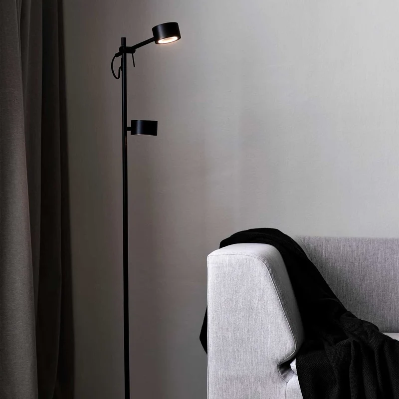Clyde - Lampadaire LED à double lumière en acier, style moderne