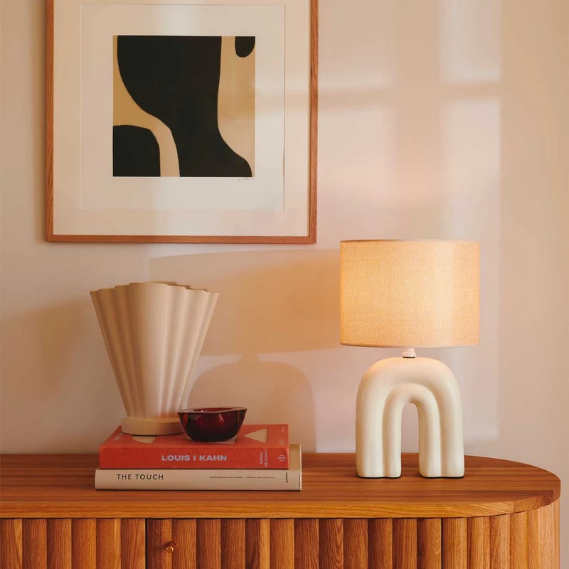 Haze - Lampe à poser à abat-jour textile en céramique et textile, style contemporain