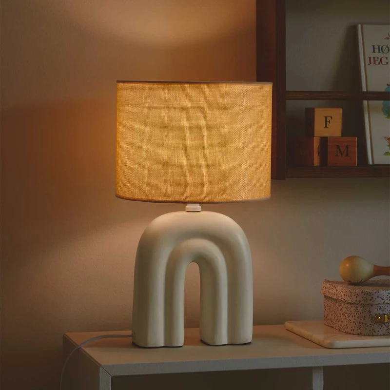 Haze - Lampe à poser à abat-jour textile en céramique et textile, style contemporain