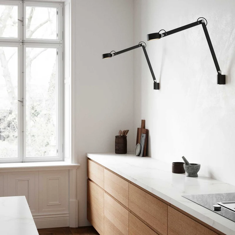 Nobu - Lampe à poser de bureau articulée en acier, style contemporain
