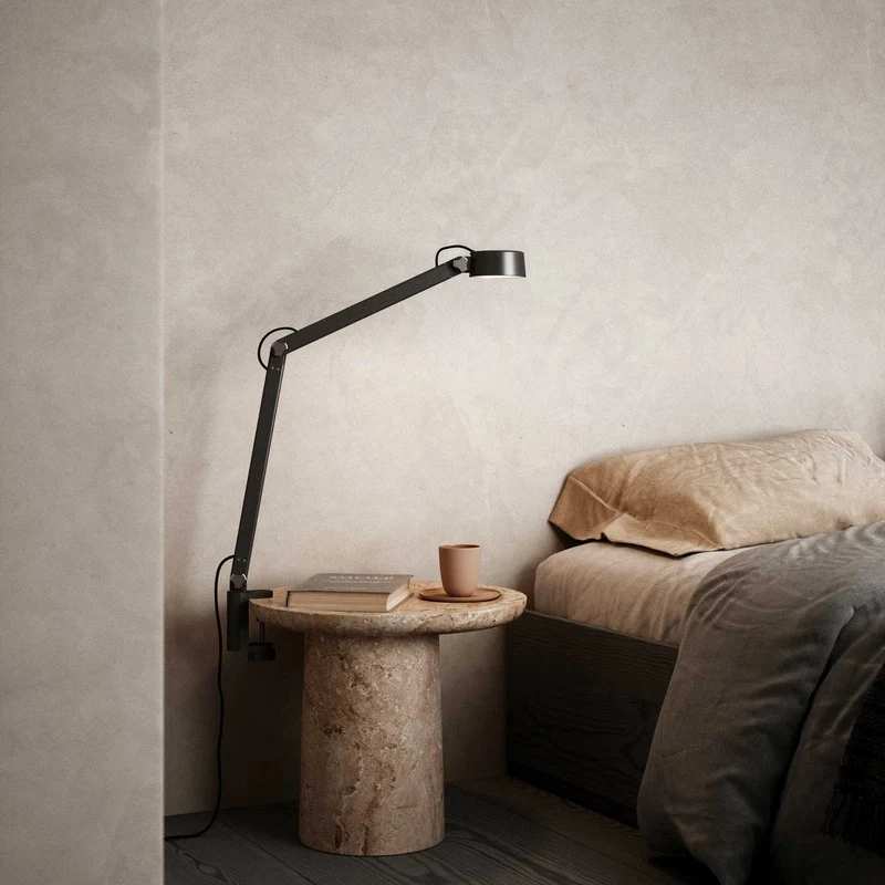 Nobu - Lampe à poser de bureau articulée en acier, style contemporain