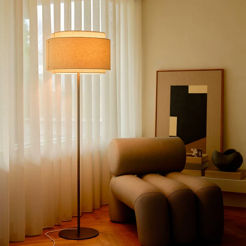 Takai - Lampadaire à abat-jour crème en acier et lin, style Art déco