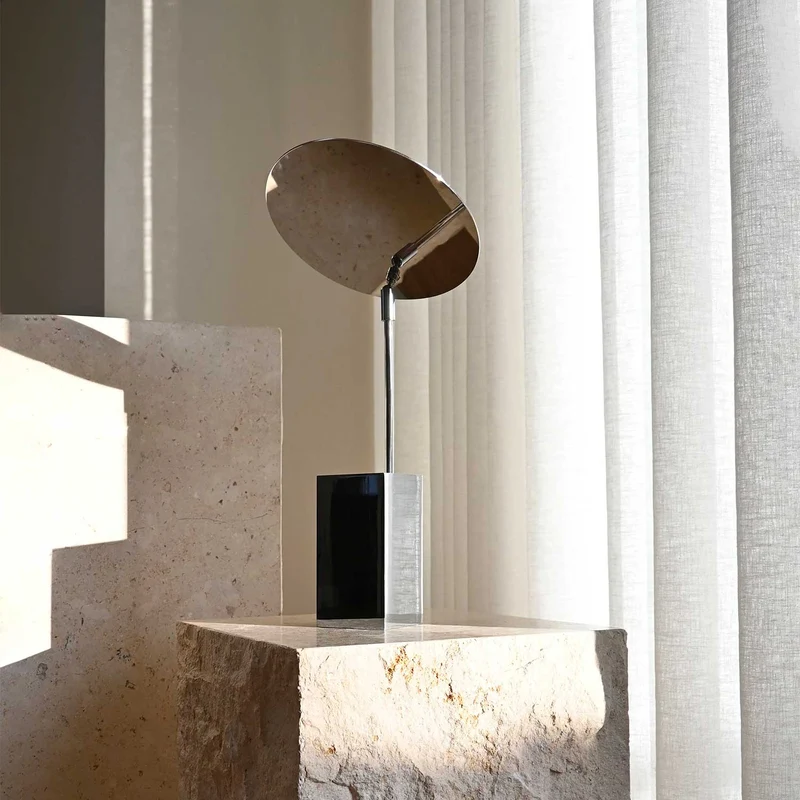 Reflect Table - Lampe à poser contemporaine en acier chromé, 39 cm