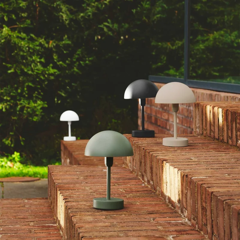 Ellen - Lampe nomade LED colorée en plastique, style contemporain