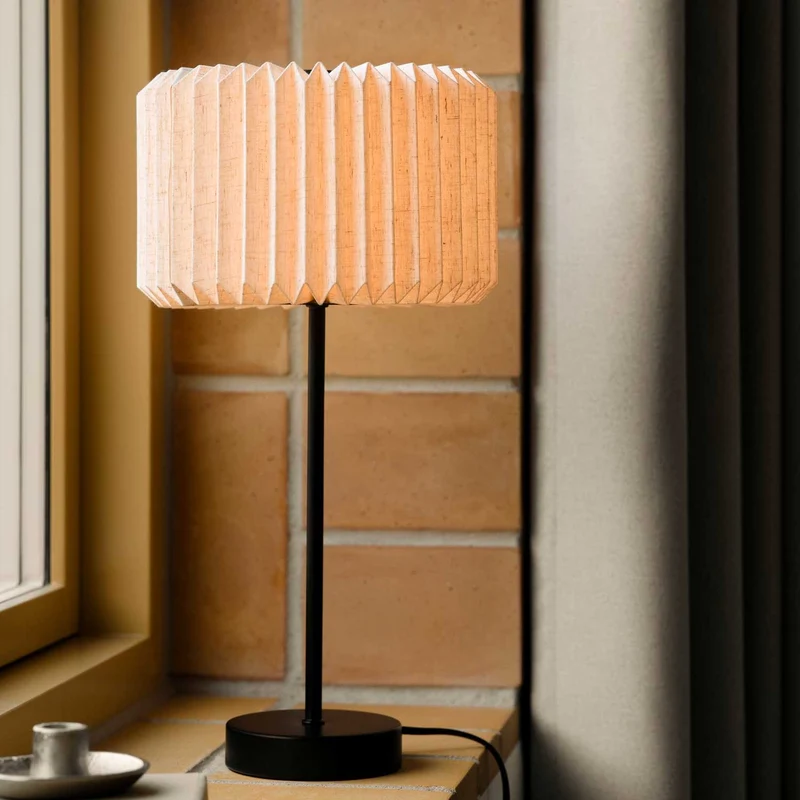 Vivienne - Lampe à poser à abat-jour plissé en acier et tissu, style japandi