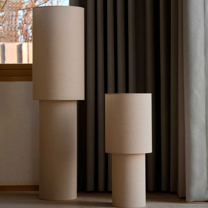Izara - Lampadaire colonne textile en tissu, style japandi