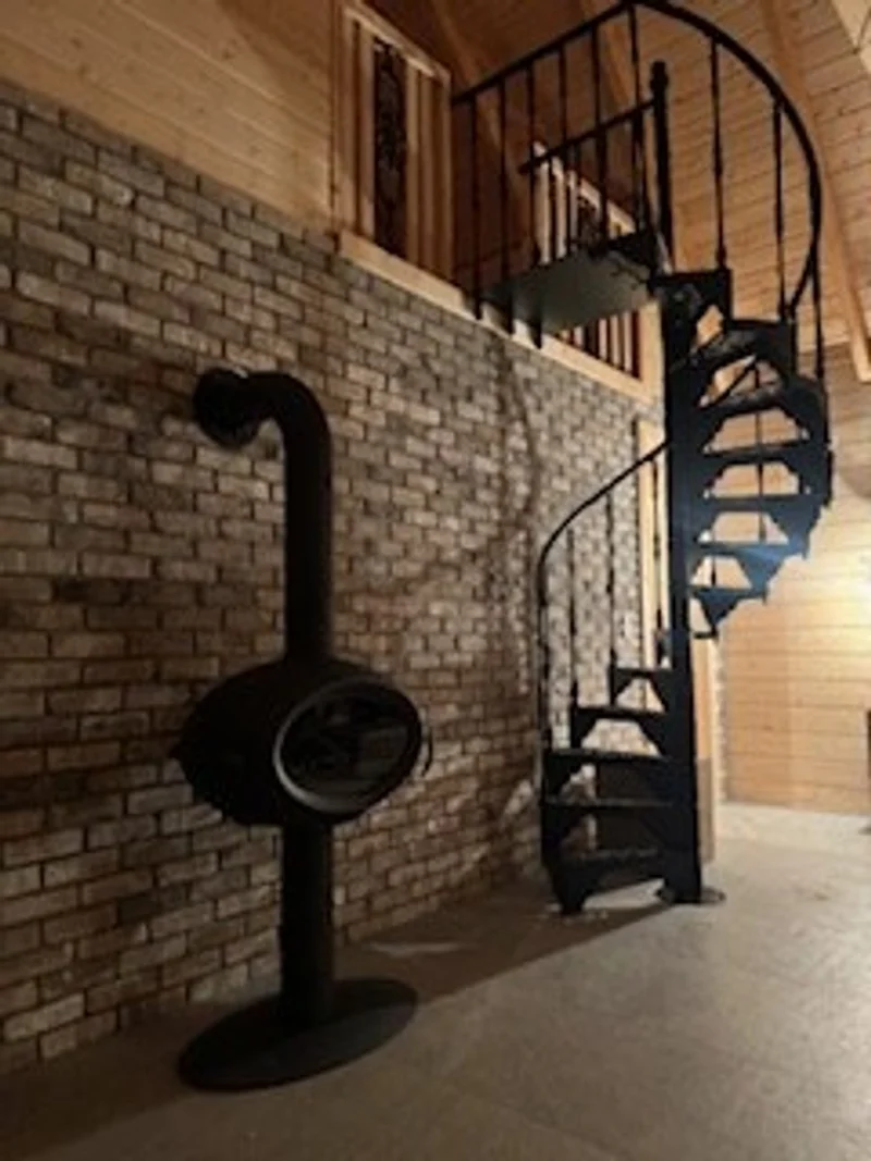 Casa Padrino Gusseisen Wendeltreppe Weiß Ø 133 x H. 264 cm - Rustikale Spiraltreppe mit 13 Stufen - Massive Gusseisen Treppe
