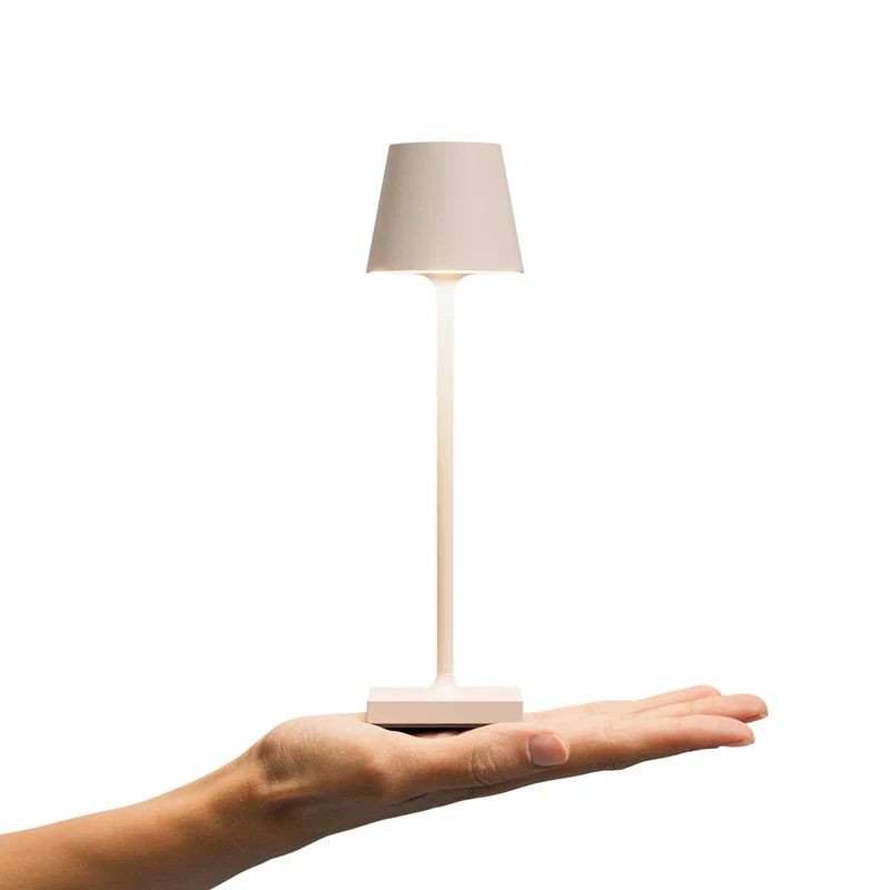 Nuindie Pocket - Lampe à poser LED sans fil IP54 en acier laqué, style minimaliste