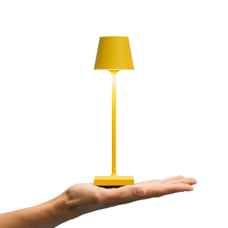 Nuindie Pocket - Lampe à poser LED sans fil IP54 en acier laqué, style minimaliste