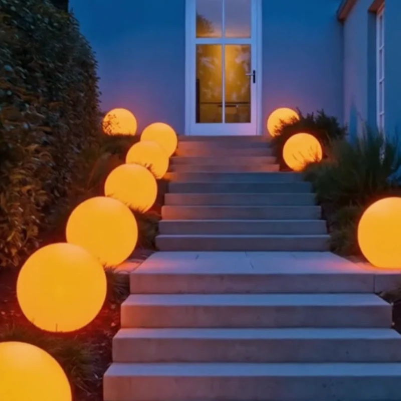 Spherical Garden Light