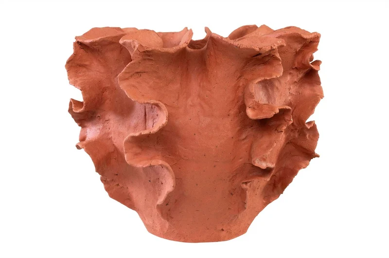 Casa Padrino Luxus Schale Naturfarben 40 x 40 x H. 30 cm - Große organisch geformte Schale Reef aus Terrakotta - Luxus Deko Accessoires
