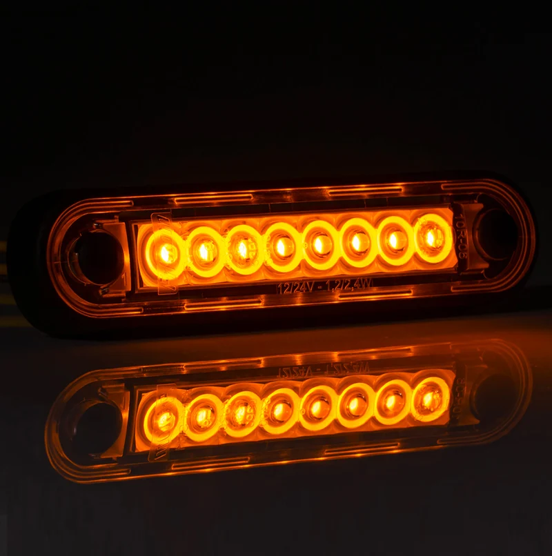 Indicatore luminoso a LED lungo Fristom in bianco, ambra e rosso