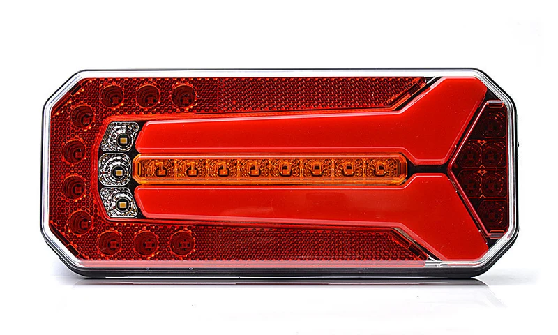 Luce posteriore per rimorchio combinata con indicatore dinamico + luce di retromarcia