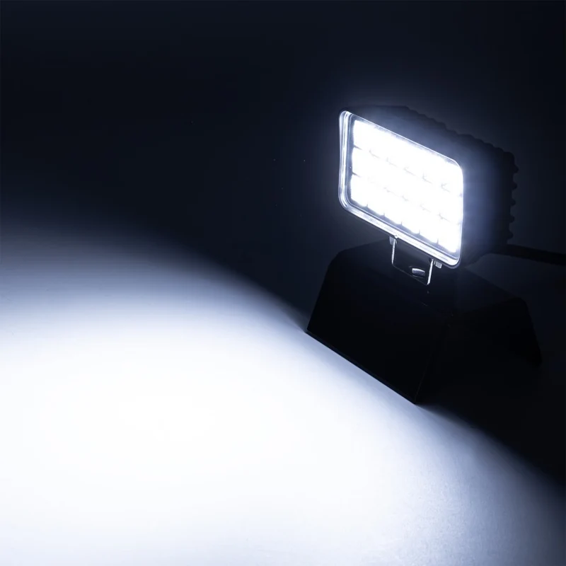 Lampada da lavoro a LED compatta con interruttore / fascio di inondazione da 2000 lumen