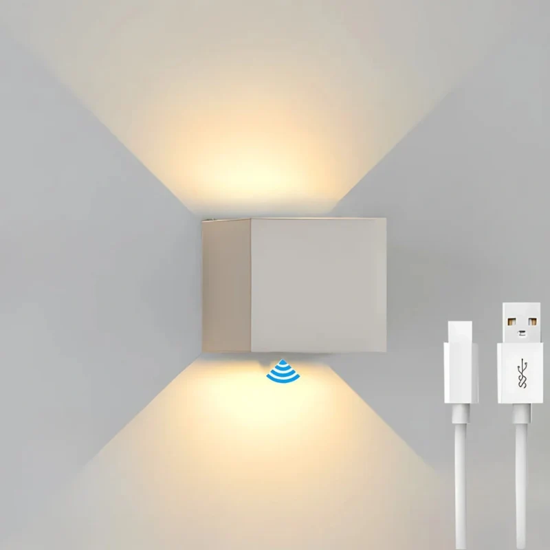 Adjustable Wall Light
