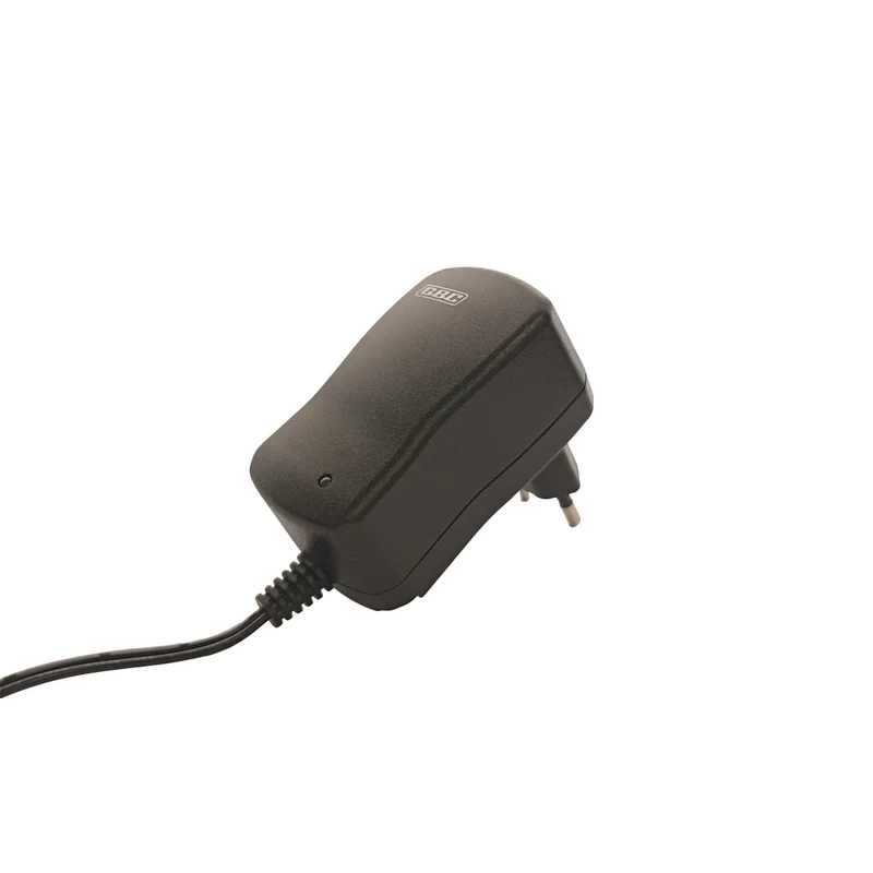 GBC Alimentatore a tensione variabile per usi generali 12W, caricabatterie per dispositivi come computer e notebook