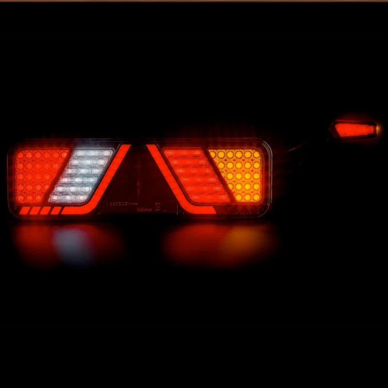 Fristom Grande lampada a LED per rimorchio con indicatore di contorno / 6 funzioni