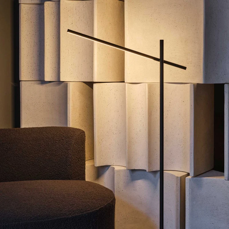 Tubs - Lampadaire LED en acier et marbre, style architectural