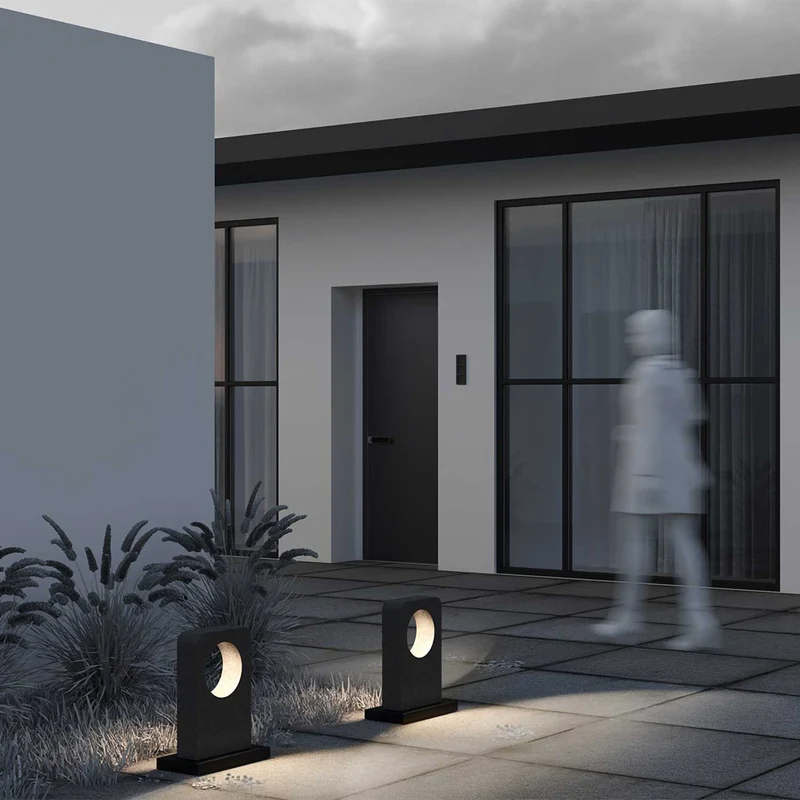 Betone - Balise LED béton pour jardin design industriel