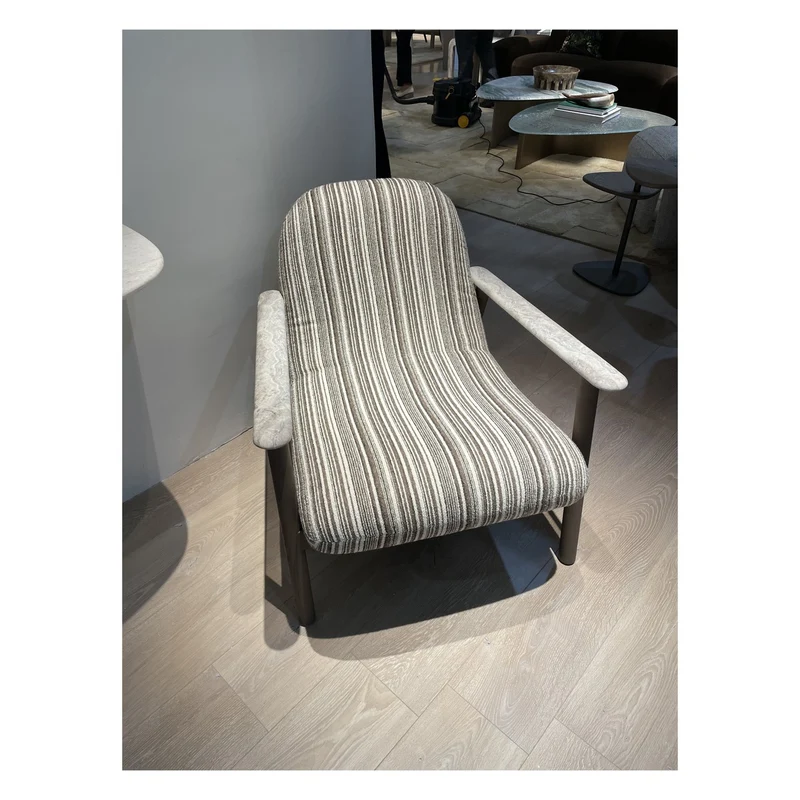 Casa Padrino Luxus Sessel Silbergrau / Grau 74 x 85 x H. 80 cm - Sessel mit Stoffbezug - Moderne Wohnzimmer Möbel - Luxus Qualität