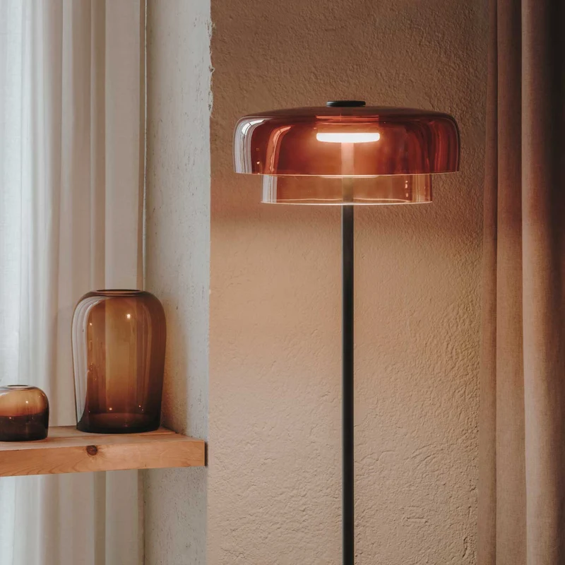 Levels 2 - Lampadaire LED en verre soufflé, style contemporain