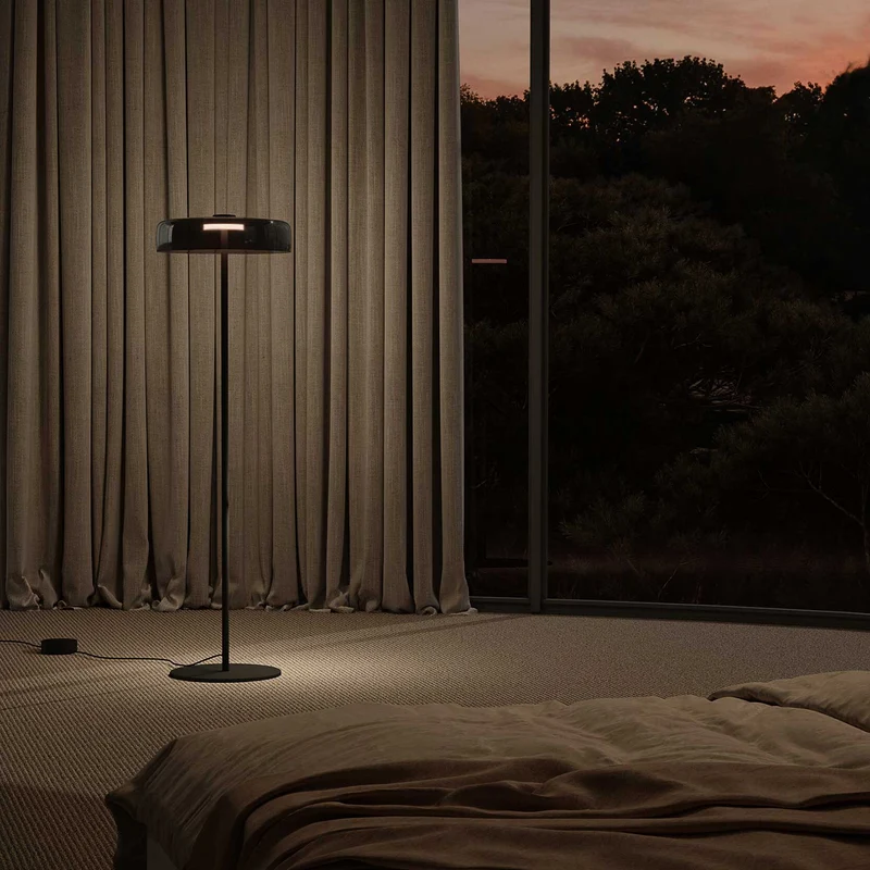 Levels 1 - Lampadaire LED en verre soufflé, style contemporain