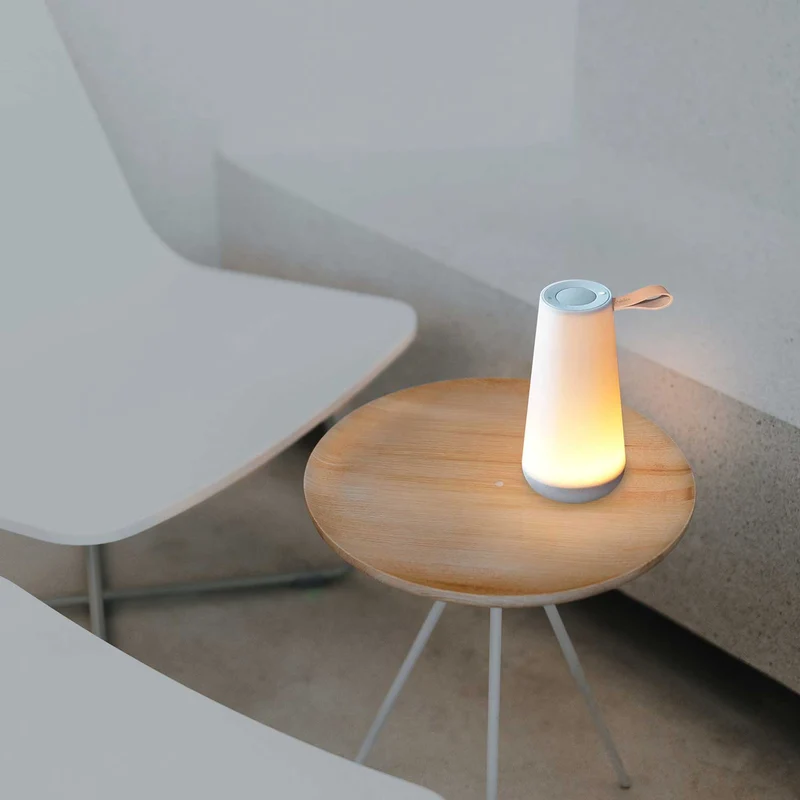 Uma Mini - Lampe à poser portable avec enceinte Bluetooth en PMMA, style contemporain
