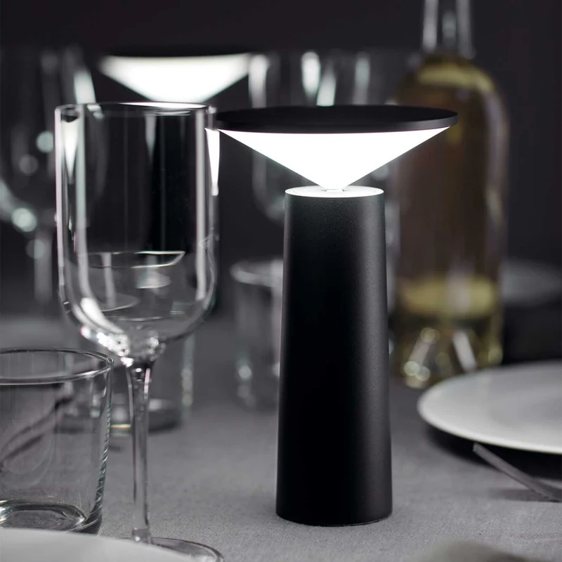 Cocktail - Lampe à poser en aluminium, style minimaliste