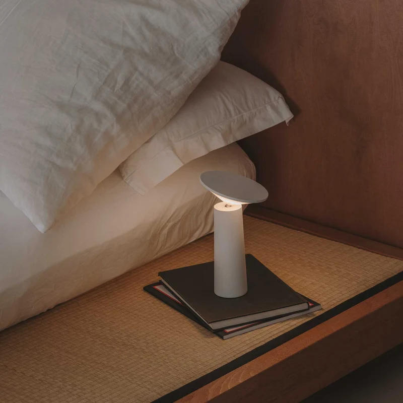 Cocktail - Lampe à poser en aluminium, style minimaliste