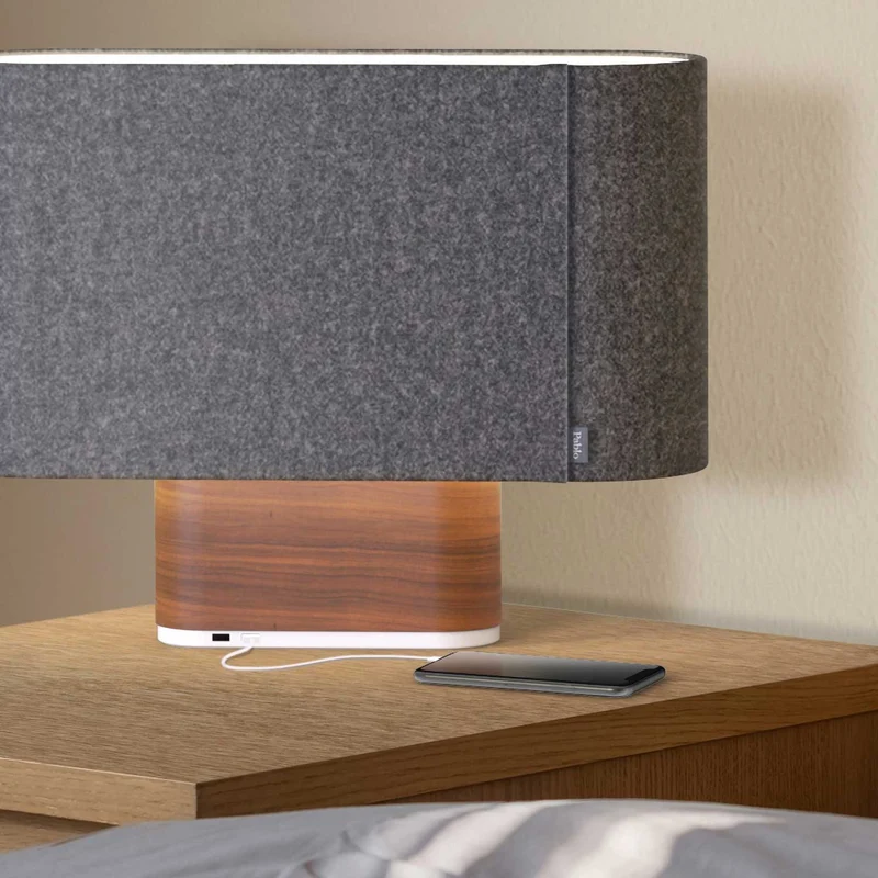 Belmont - Lampe à poser avec port USB en tissu, bois et acier, style contemporain