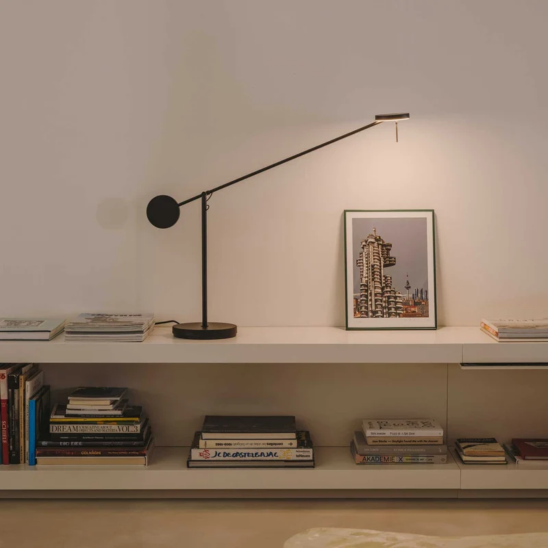 Invisible - Lampe à poser en acier et aluminium, style minimaliste