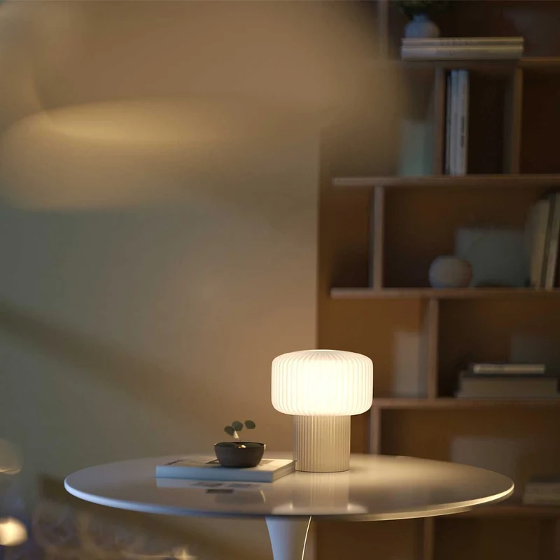 Omaggio - Lampe à poser sculpturale en céramique, style Art déco